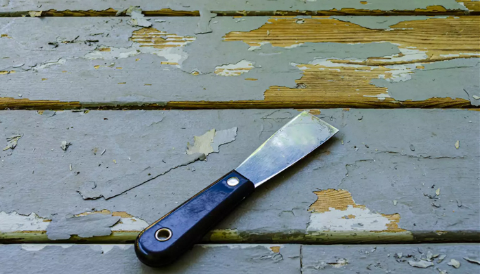 نحوه پاک کردن رنگ از چوب